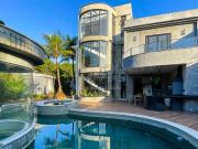 Casa / Sobrado em Condomínio para Locação em Rio de...