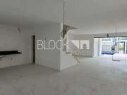 Casa / Sobrado em Condomínio para Locação em Rio de...