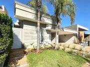 Casa / Sobrado em Condomínio para Locação em São José do...