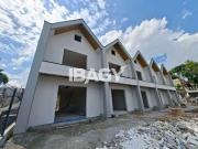 Casa / Sobrado em Condomínio para Locação em São José/SC...