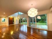 Casa / Sobrado em Condomínio para Locação em São...