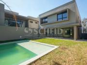 Casa / Sobrado em Condomínio para Locação em São...