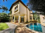 Casa / Sobrado em Condomínio para Locação em São...