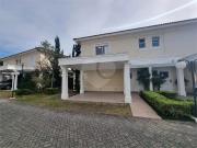 Casa / Sobrado em Condomínio para Locação em São...