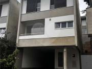 Casa / Sobrado em Condomínio para Locação em São...