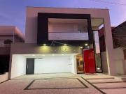 Casa / Sobrado em Condomínio para Locação em São...