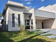 Casa / Sobrado em Condomínio para Locação em Salto/SP...