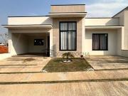 Casa / Sobrado em Condomínio para Locação em Salto/SP...