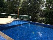 Casa / Sobrado em Condomínio para Locação em Salvador/BA...