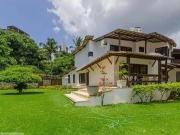 Casa / Sobrado em Condomínio para Locação em Salvador/BA...