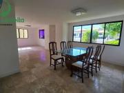 Casa / Sobrado em Condomínio para Locação em Salvador/BA...