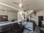 Casa / Sobrado em Condomínio para Locação em Salvador/BA...