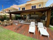 Casa / Sobrado em Condomínio para Locação em Salvador/BA...