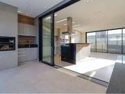 Casa / Sobrado em Condomínio para Locação em Santa...