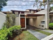 Casa / Sobrado em Condomínio para Locação em Santana de...