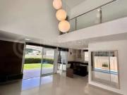 Casa / Sobrado em Condomínio para Locação em Santana de...