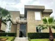 Casa / Sobrado em Condomínio para Locação em Santana de...