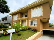 Casa / Sobrado em Condomínio para Locação em Santana de...