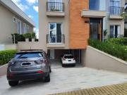 Casa / Sobrado em Condomínio para Locação em Santana de...