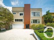 Casa / Sobrado em Condomínio para Locação em Santana de...