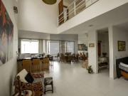 Casa / Sobrado em Condomínio para Locação em Ubatuba/SP...