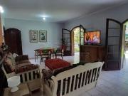 Casa / Sobrado em Condomínio para Locação em Ubatuba/SP...