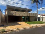 Casa / Sobrado em Condomínio para Locação em Uberaba/MG...