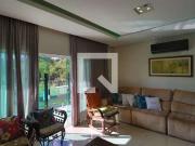 Casa / Sobrado em Condomínio para Locação em...