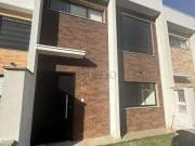 Casa / Sobrado em Condomínio para Locação em Valinhos/SP...