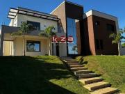 Casa / Sobrado em Condomínio para Locação em Valinhos/SP...