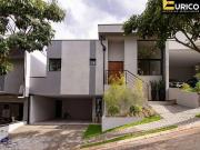 Casa / Sobrado em Condomínio para Locação em Valinhos/SP...