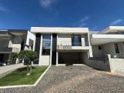 Casa / Sobrado em Condomínio para Locação em Valinhos/SP...