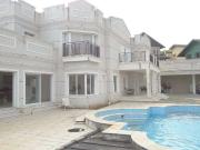 Casa / Sobrado em Condomínio para Locação em Valinhos/SP...
