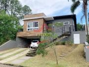 Casa / Sobrado em Condomínio para Locação em Viamão/RS...