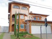 Casa / Sobrado em Condomínio para Locação em Vinhedo/SP...