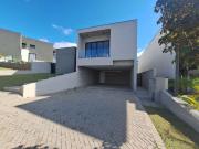 Casa / Sobrado em Condomínio para Locação em...