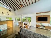 Casa / Sobrado em Condomínio para Venda em Águas de...