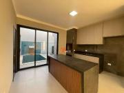 Casa / Sobrado em Condomínio para Venda em Álvares...