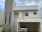 Casa / Sobrado em Condomínio para Venda em Aparecida de...