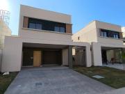 Casa / Sobrado em Condomínio para Venda em Aparecida de...