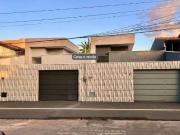 Casa / Sobrado em Condomínio para Venda em Aparecida de...