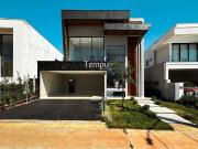 Casa / Sobrado em Condomínio para Venda em Aparecida de...