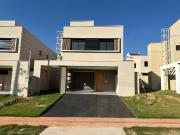 Casa / Sobrado em Condomínio para Venda em Aparecida de...