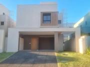 Casa / Sobrado em Condomínio para Venda em Aparecida de...