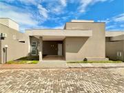 Casa / Sobrado em Condomínio para Venda em Aparecida de...