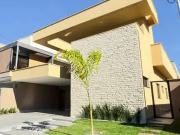 Casa / Sobrado em Condomínio para Venda em Aparecida de...