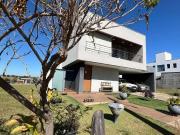 Casa / Sobrado em Condomínio para Venda em Aparecida de...