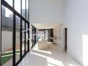 Casa / Sobrado em Condomínio para Venda em Aparecida de...