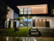 Casa / Sobrado em Condomínio para Venda em Aparecida de...