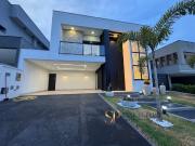 Casa / Sobrado em Condomínio para Venda em Aparecida de...